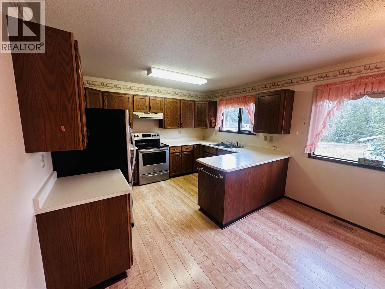 605 5TH Avenue, Burns Lake