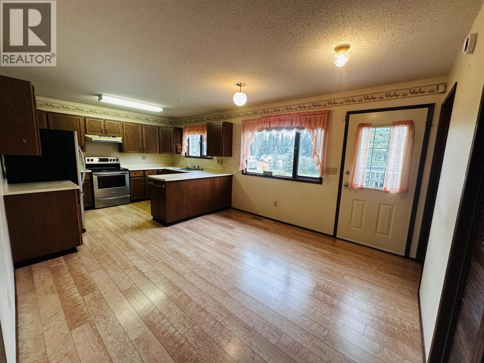 605 5TH Avenue, Burns Lake