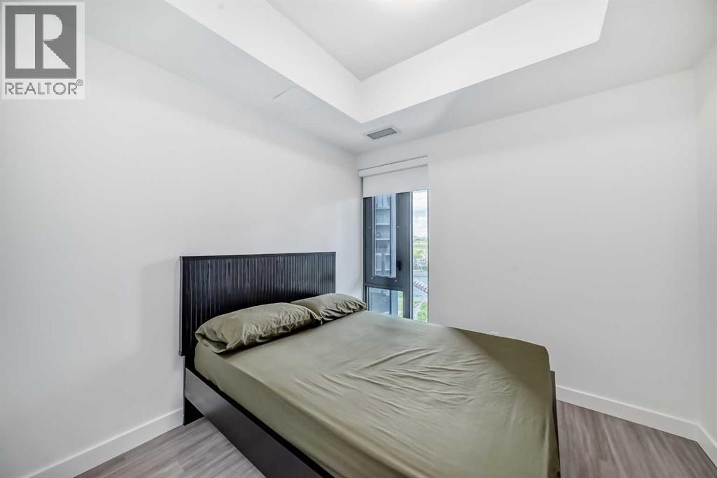 Single Family House for Sale in    Avenue SW Eau Claire Calgary 