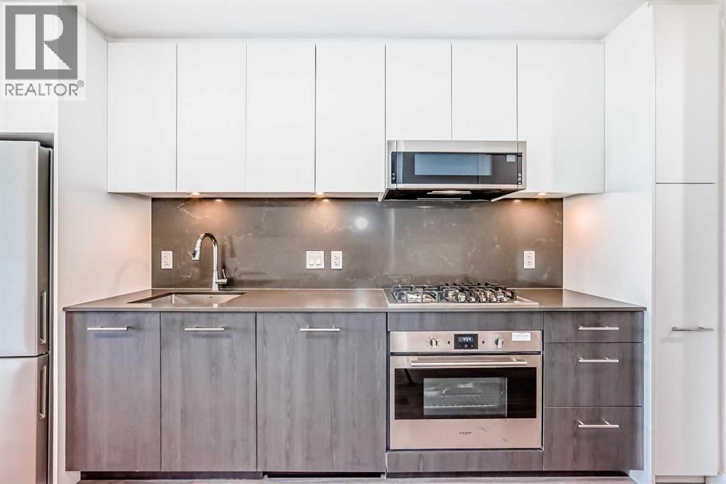 Single Family House for Sale in    Avenue SW Eau Claire Calgary 