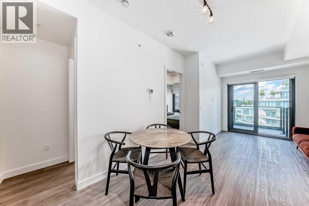 Single Family House for Sale in    Avenue SW Eau Claire Calgary 
