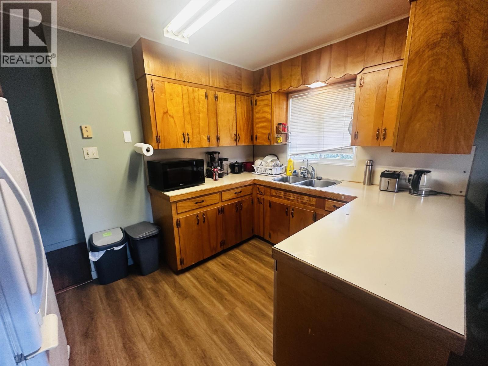 300 8TH AVENUE, Burns Lake