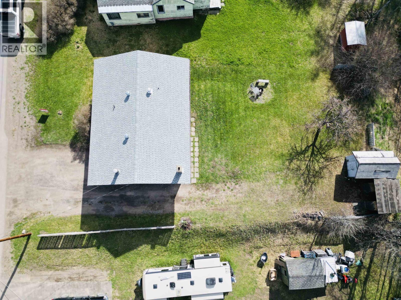 300 8TH AVENUE, Burns Lake