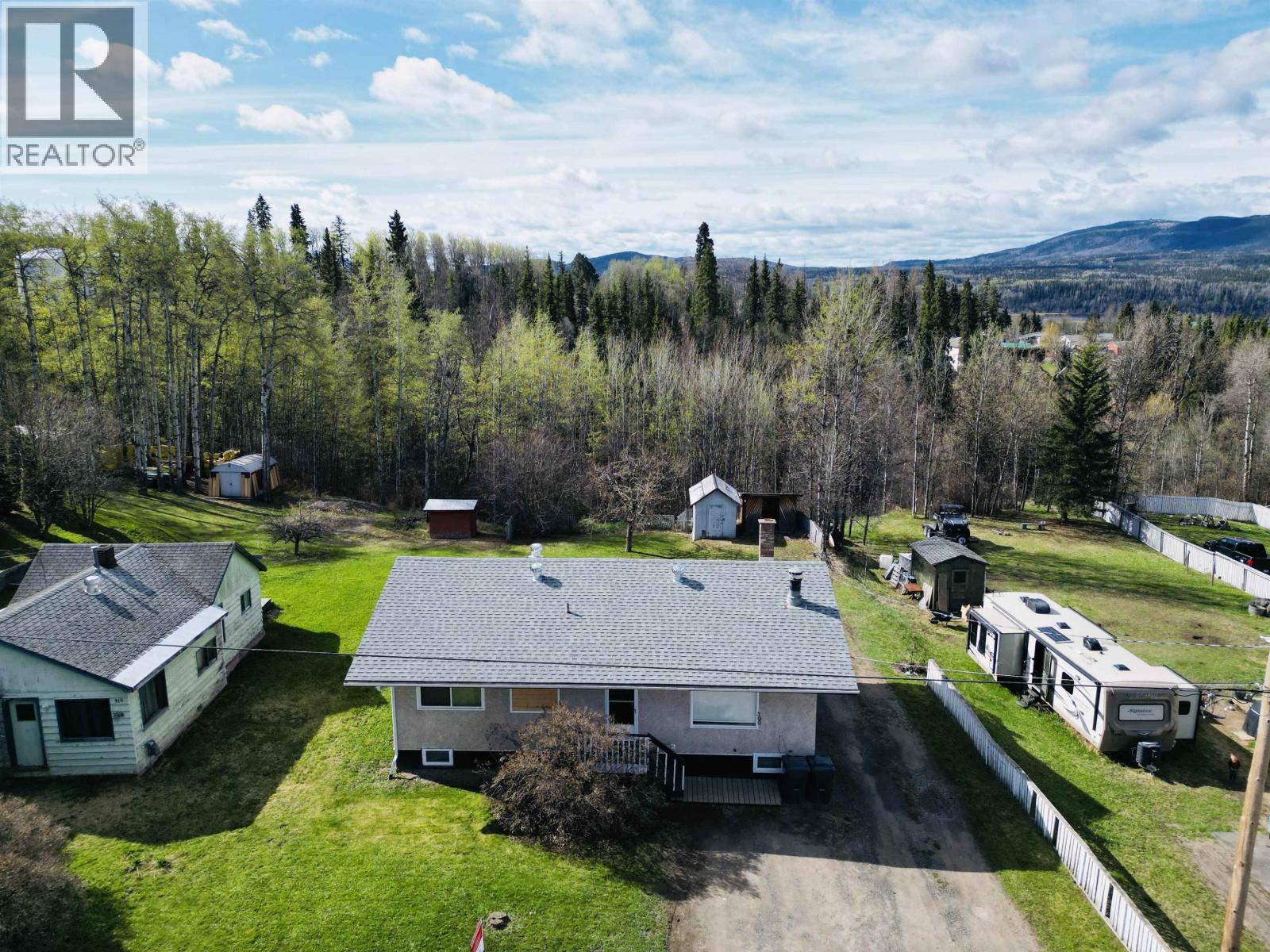 300 8TH AVENUE, Burns Lake
