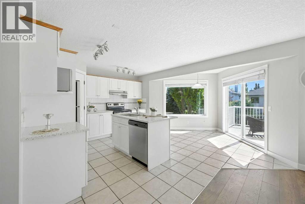 Photo 8 of 58 Tuscany Ridge View Nw, Calgary AB
