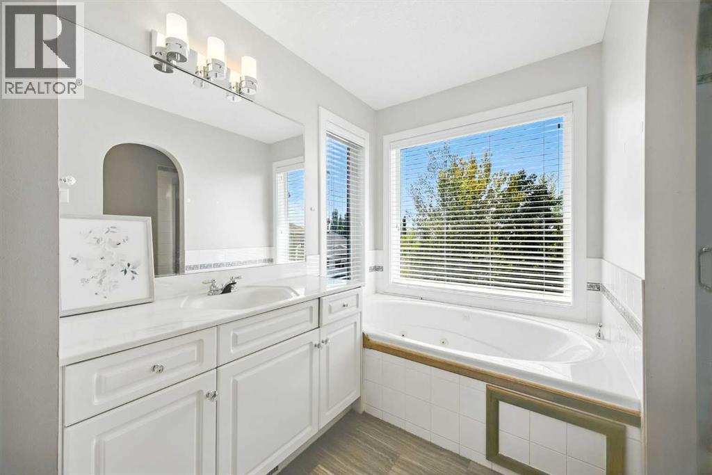Photo 25 of 58 Tuscany Ridge View Nw, Calgary AB