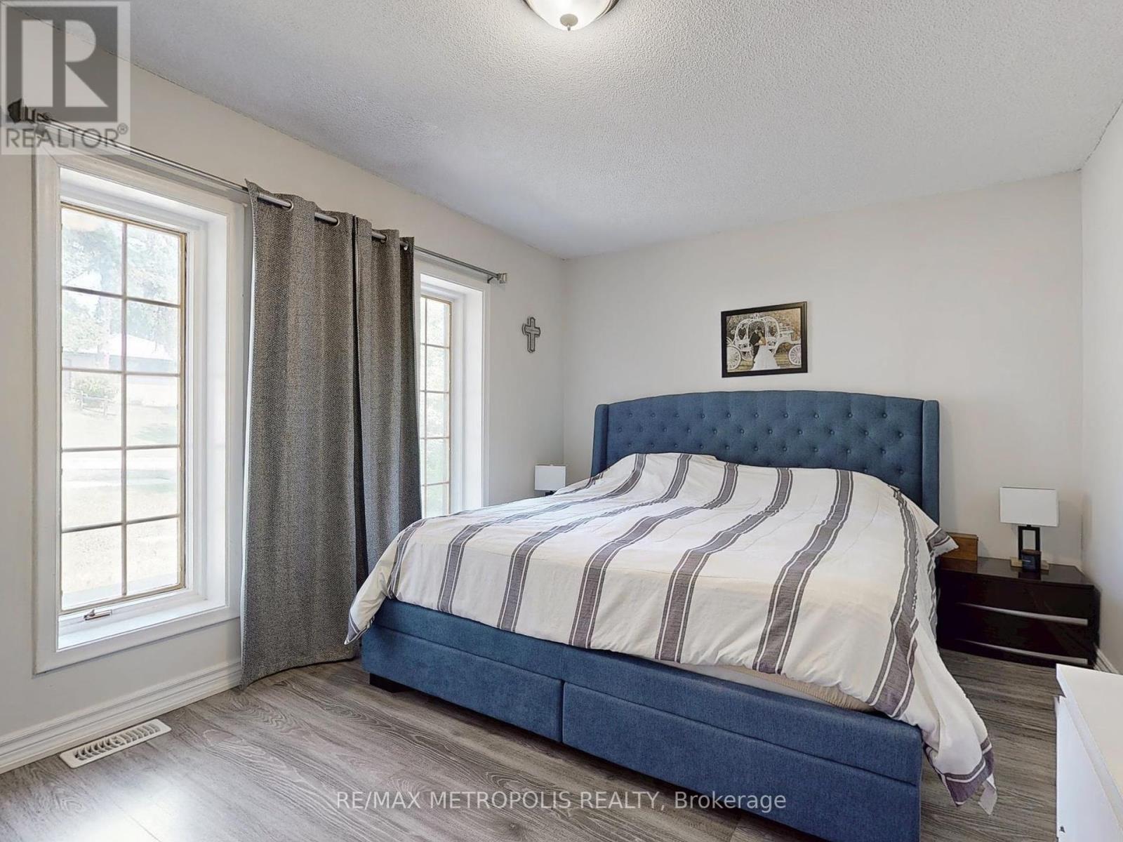 Photo 20 of 1000 Elgin Street, Newmarket ON