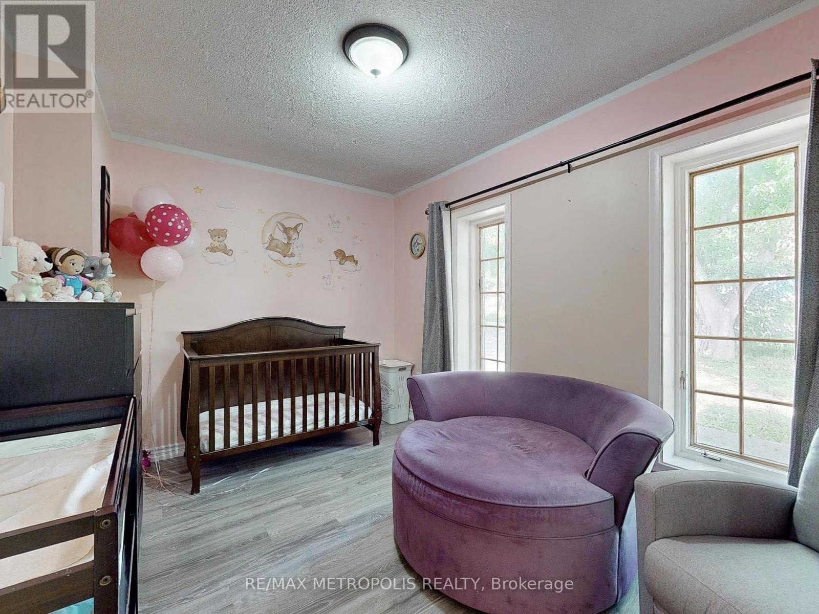 Photo 25 of 1000 Elgin Street, Newmarket ON