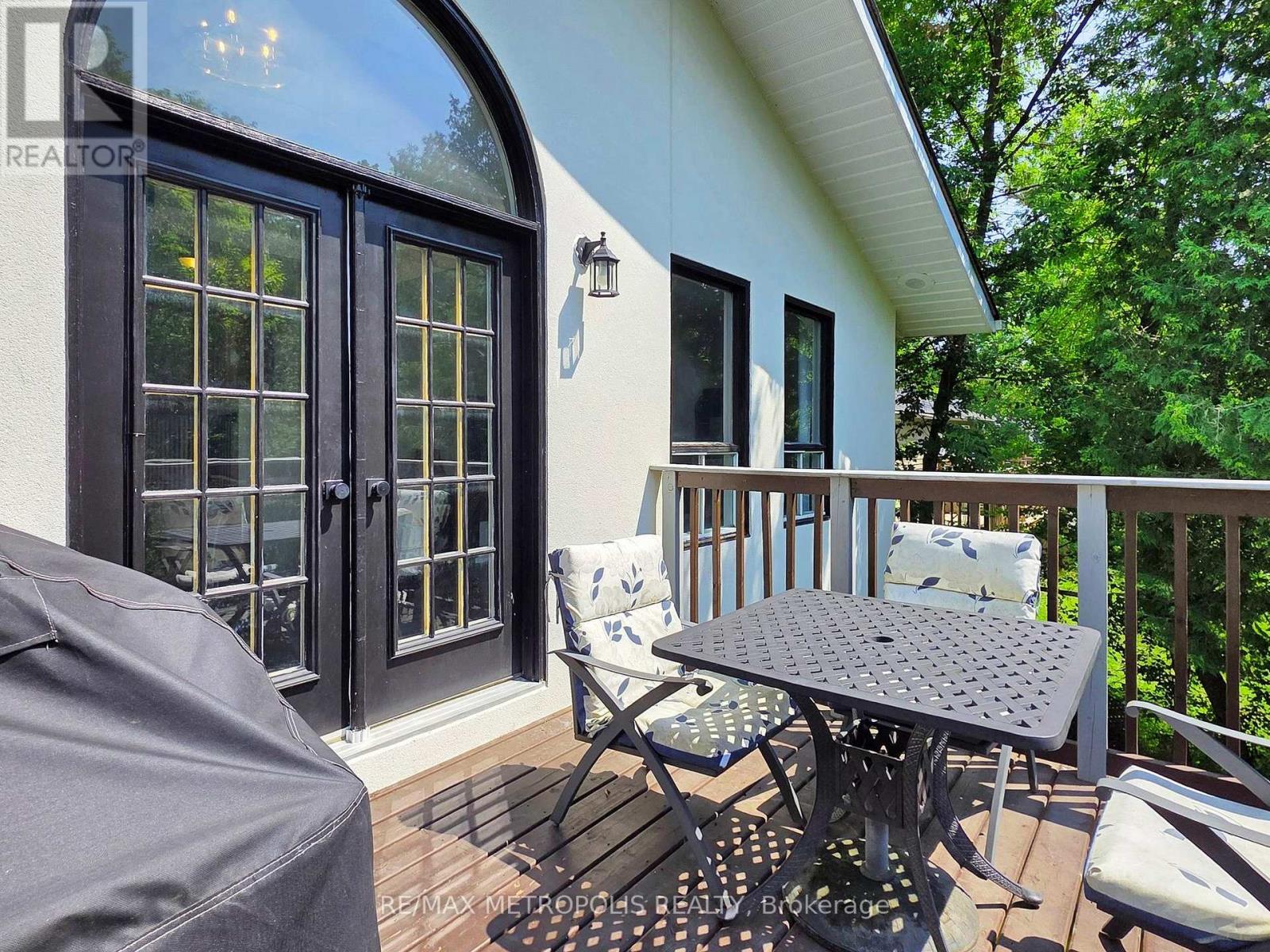 Photo 47 of 1000 Elgin Street, Newmarket ON