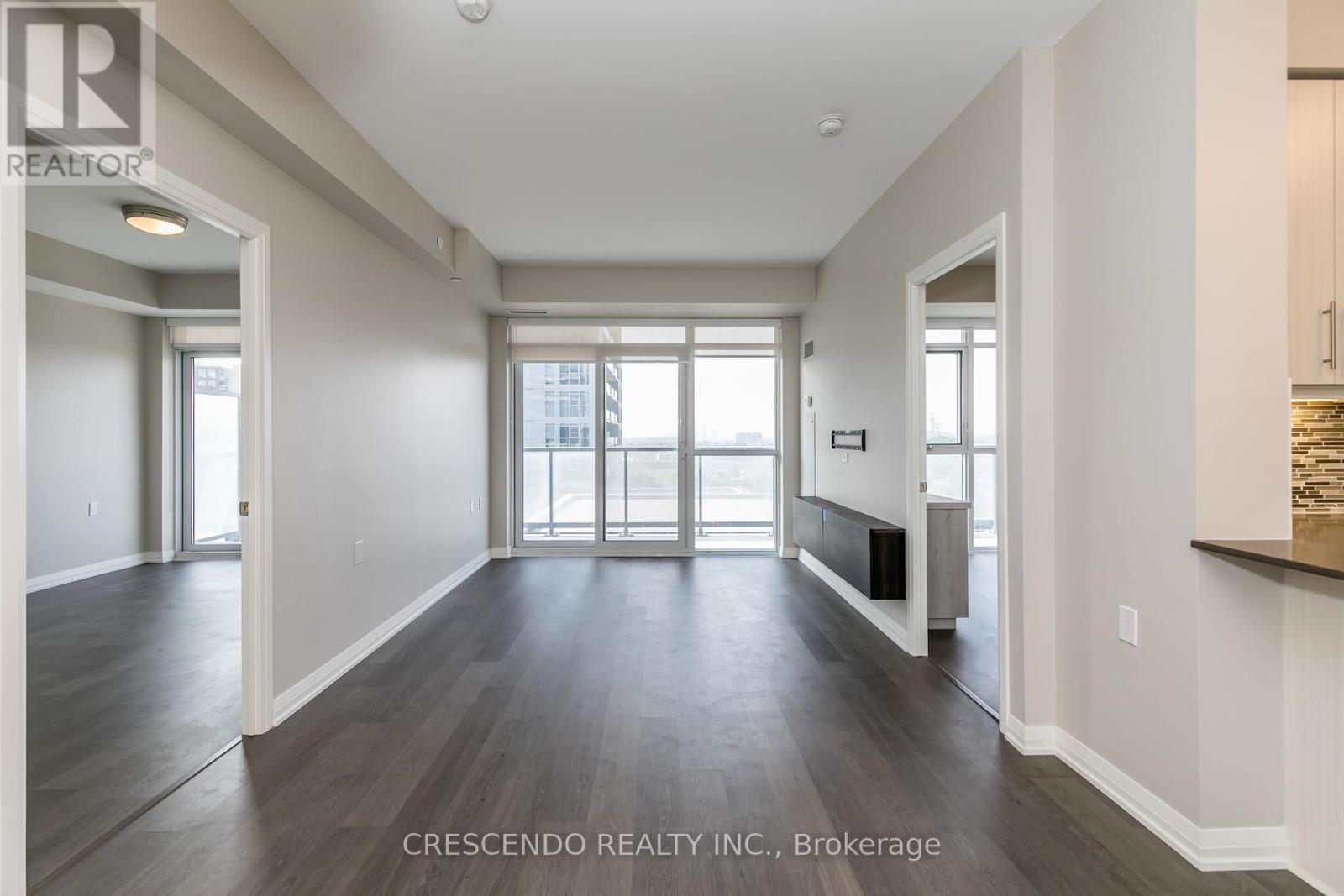 Photo 19 of 603 65 Oneida Crescent, Richmond Hill ON