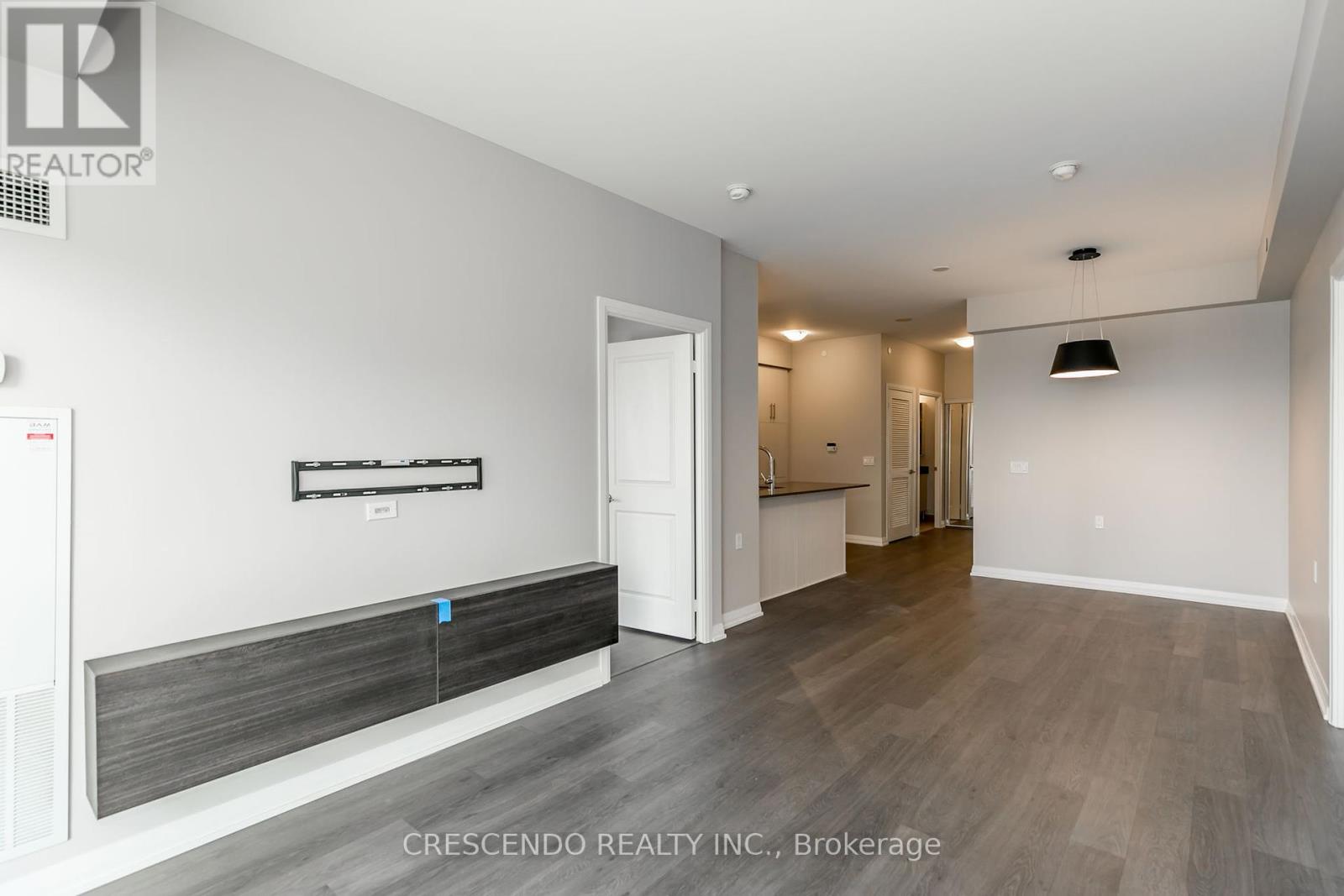Photo 23 of 603 65 Oneida Crescent, Richmond Hill ON