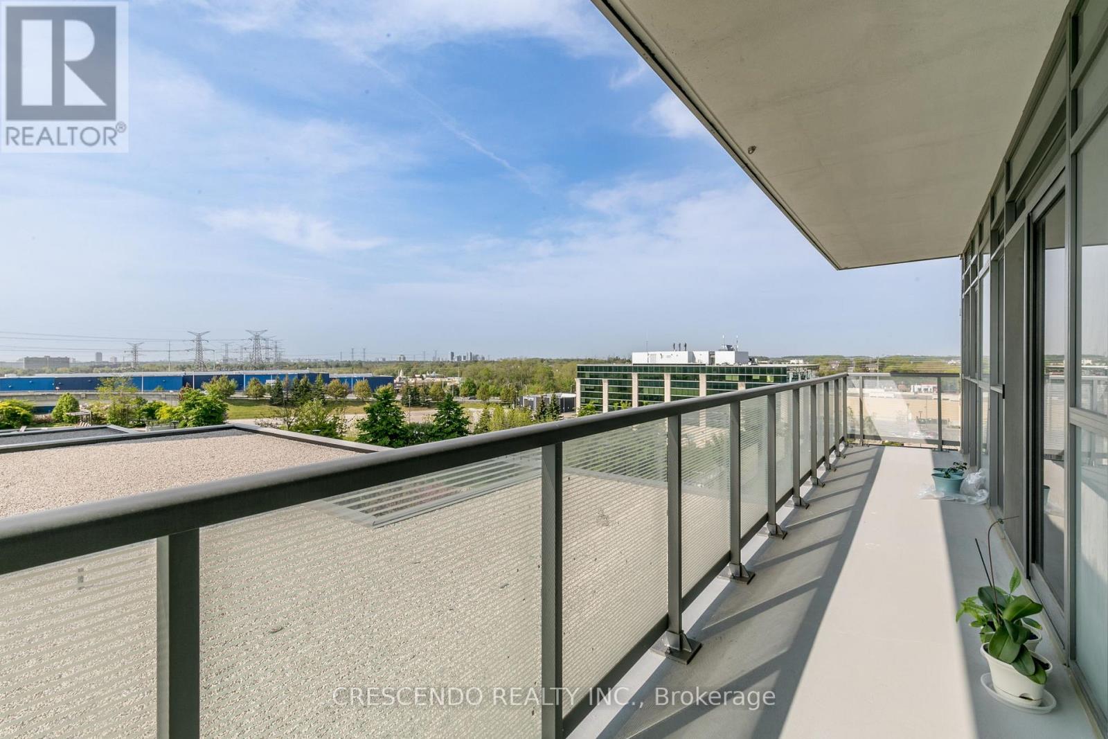 Photo 36 of 603 65 Oneida Crescent, Richmond Hill ON