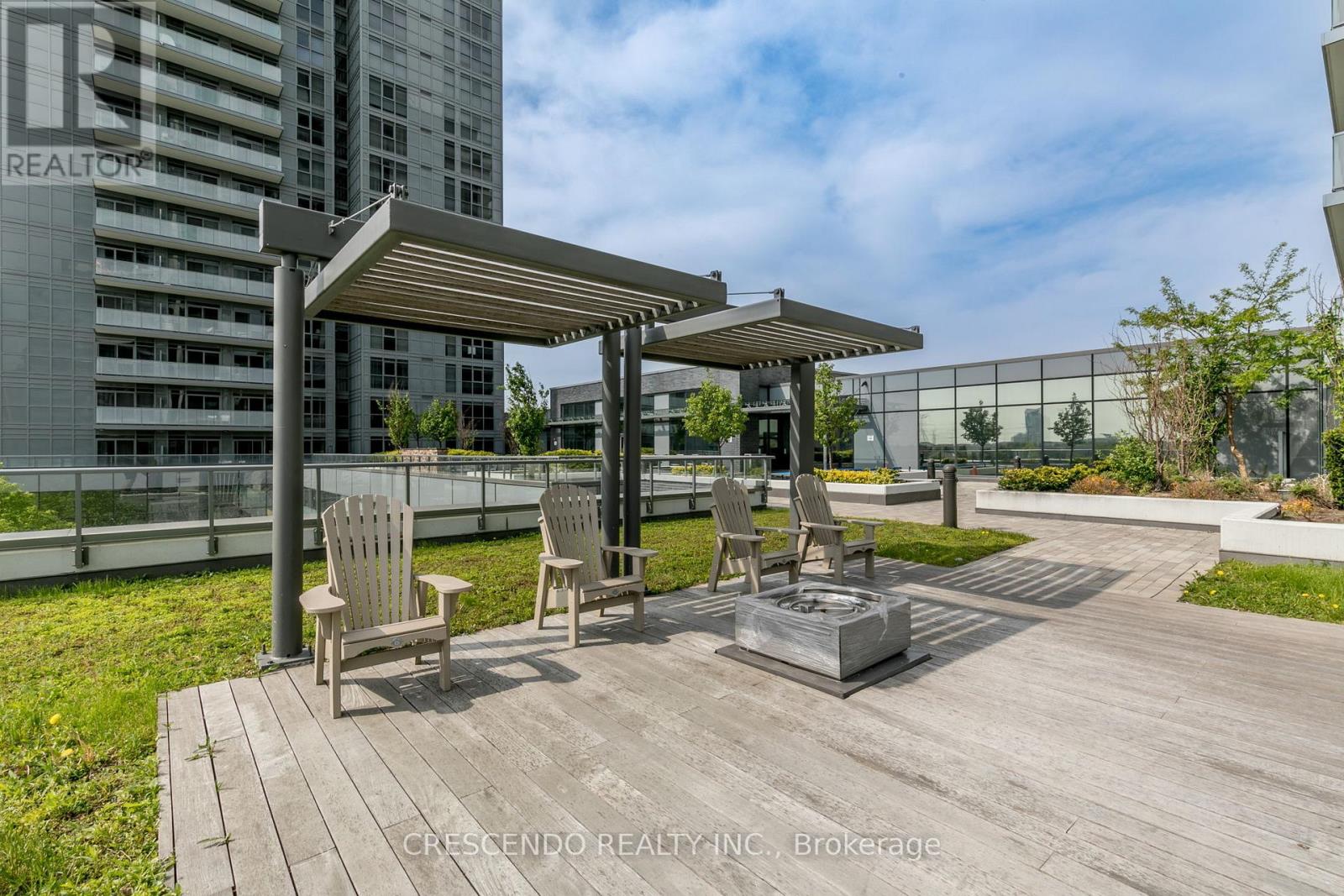 Photo 45 of 603 65 Oneida Crescent, Richmond Hill ON