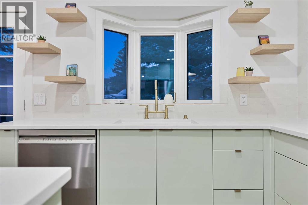 Single Family House for Sale in  Woodbriar Circle SW Woodbine Calgary 