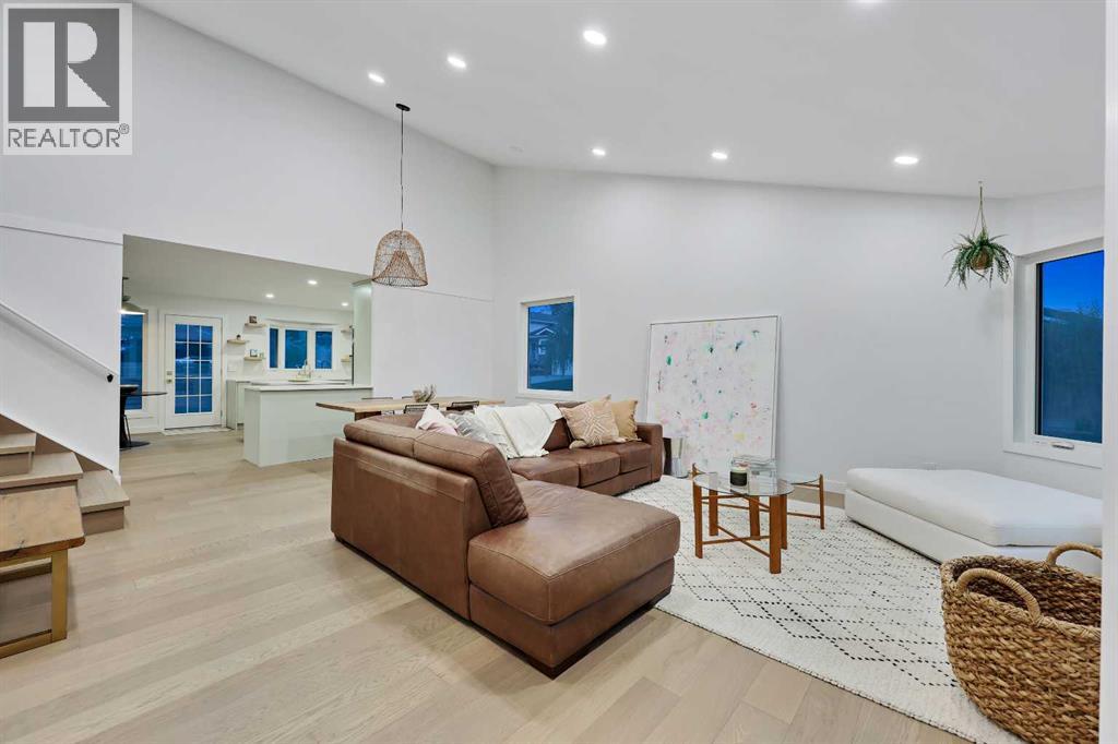 Single Family House for Sale in  Woodbriar Circle SW Woodbine Calgary 