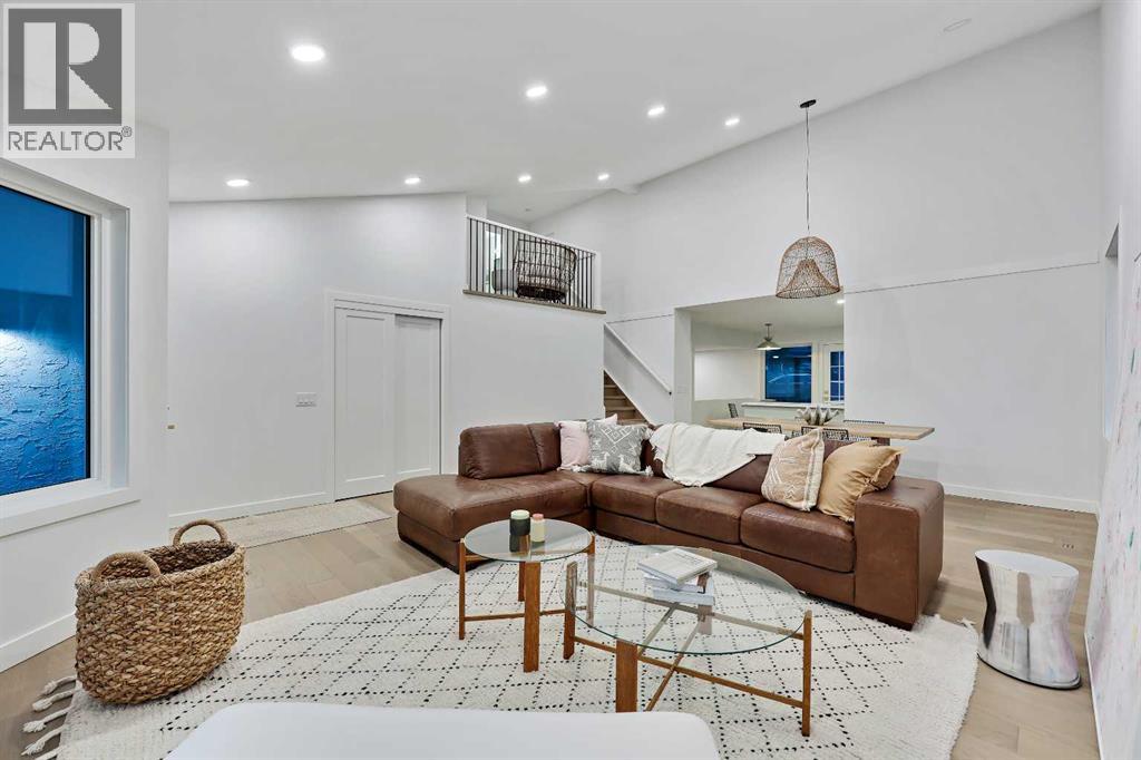 Single Family House for Sale in  Woodbriar Circle SW Woodbine Calgary 