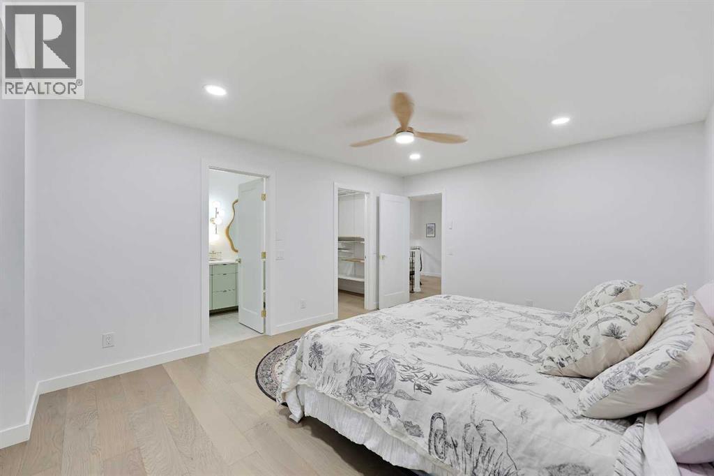 Single Family House for Sale in  Woodbriar Circle SW Woodbine Calgary 
