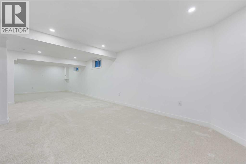 Single Family House for Sale in  Woodbriar Circle SW Woodbine Calgary 