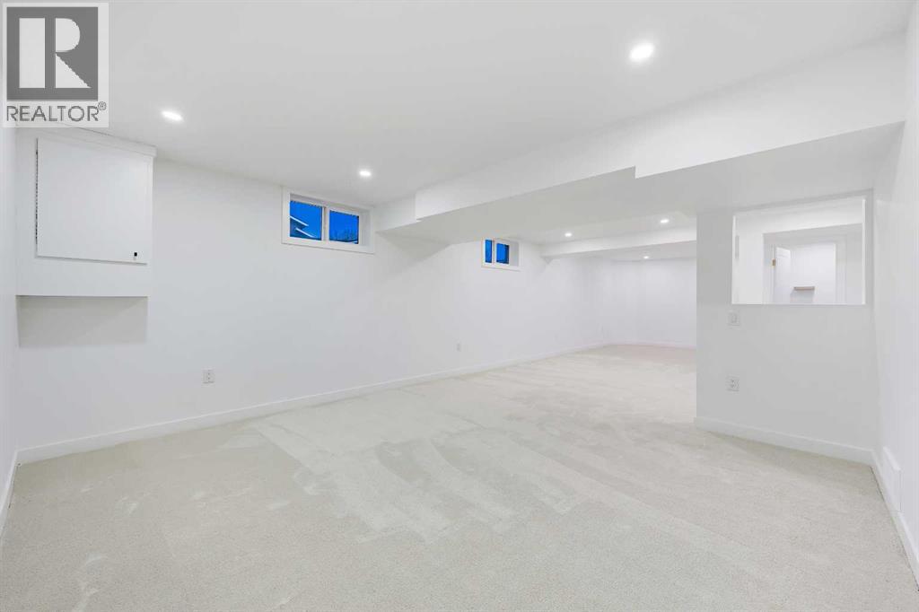 Single Family House for Sale in  Woodbriar Circle SW Woodbine Calgary 