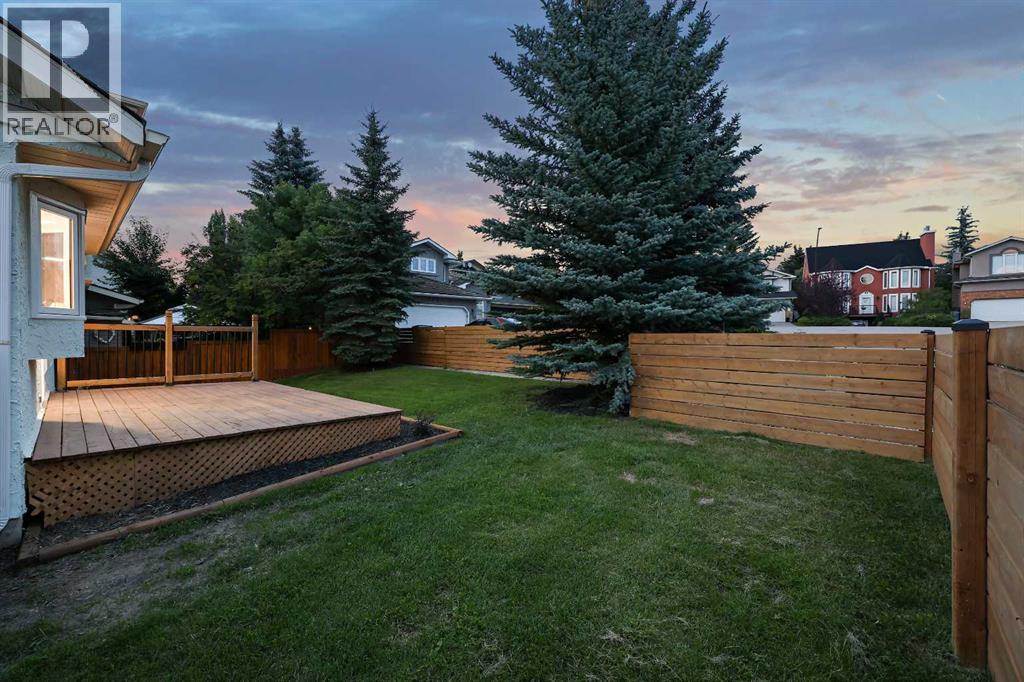 Single Family House for Sale in  Woodbriar Circle SW Woodbine Calgary 