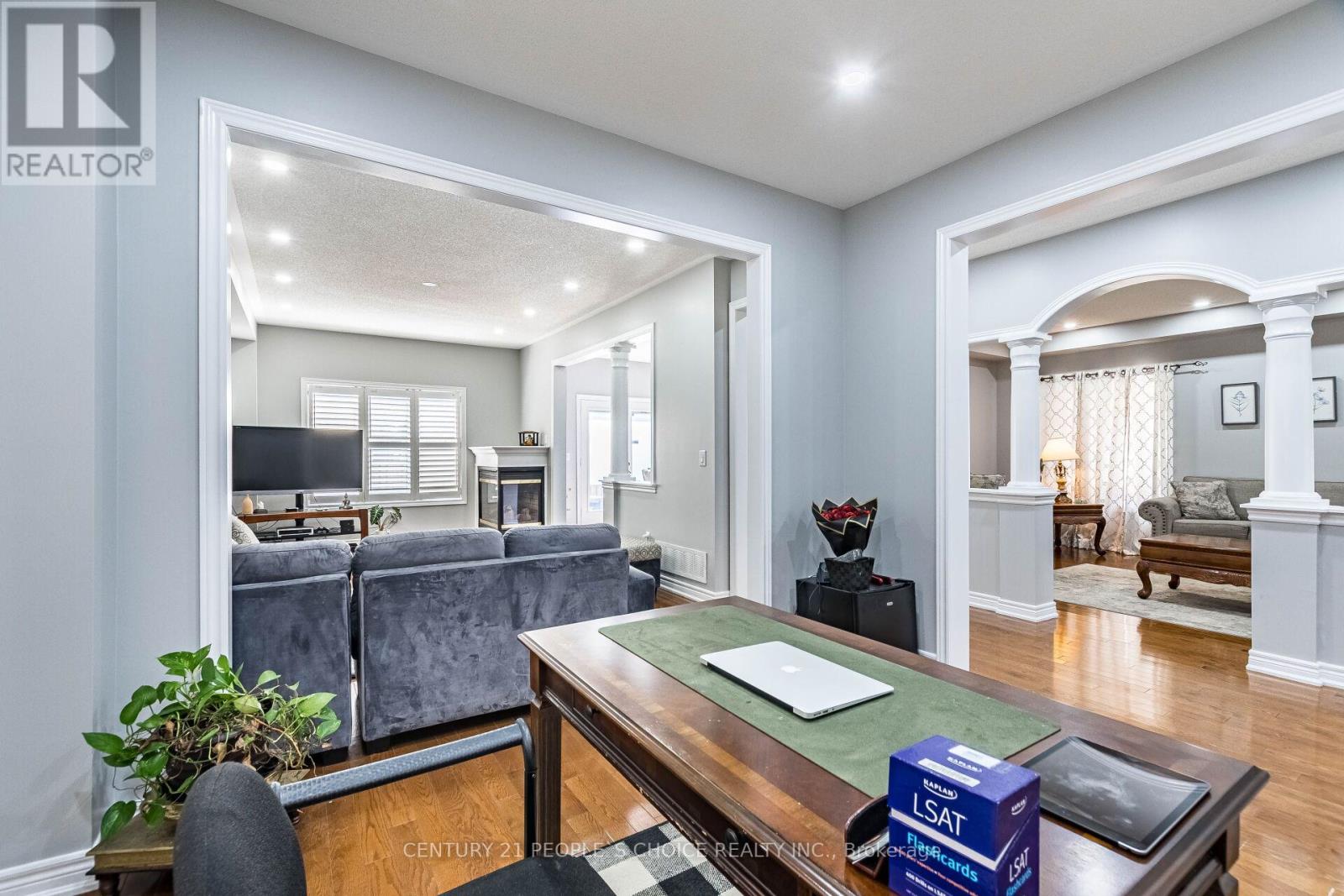 Photo 11 of 9 Mellowood Avenue, Brampton ON