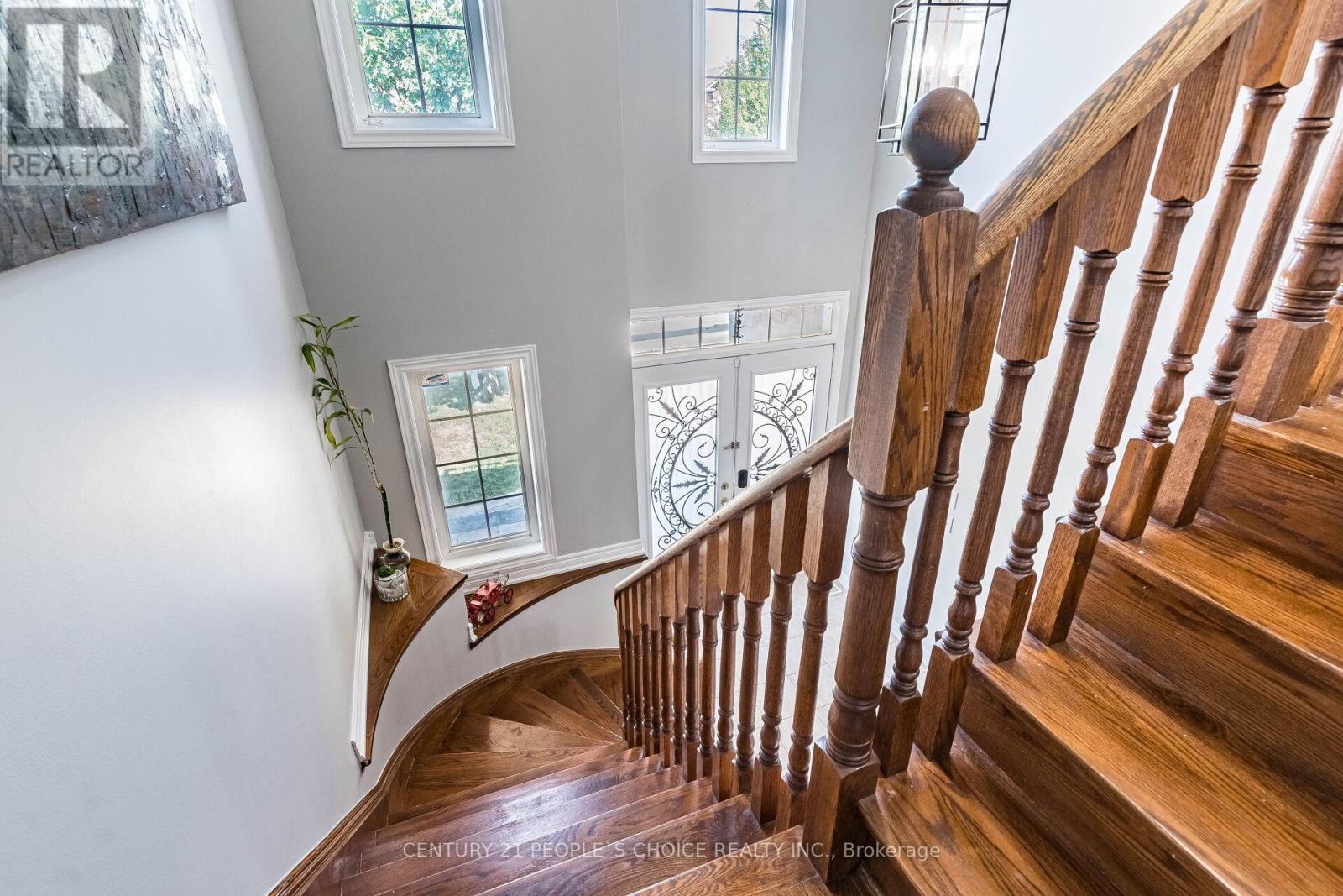 Photo 17 of 9 Mellowood Avenue, Brampton ON