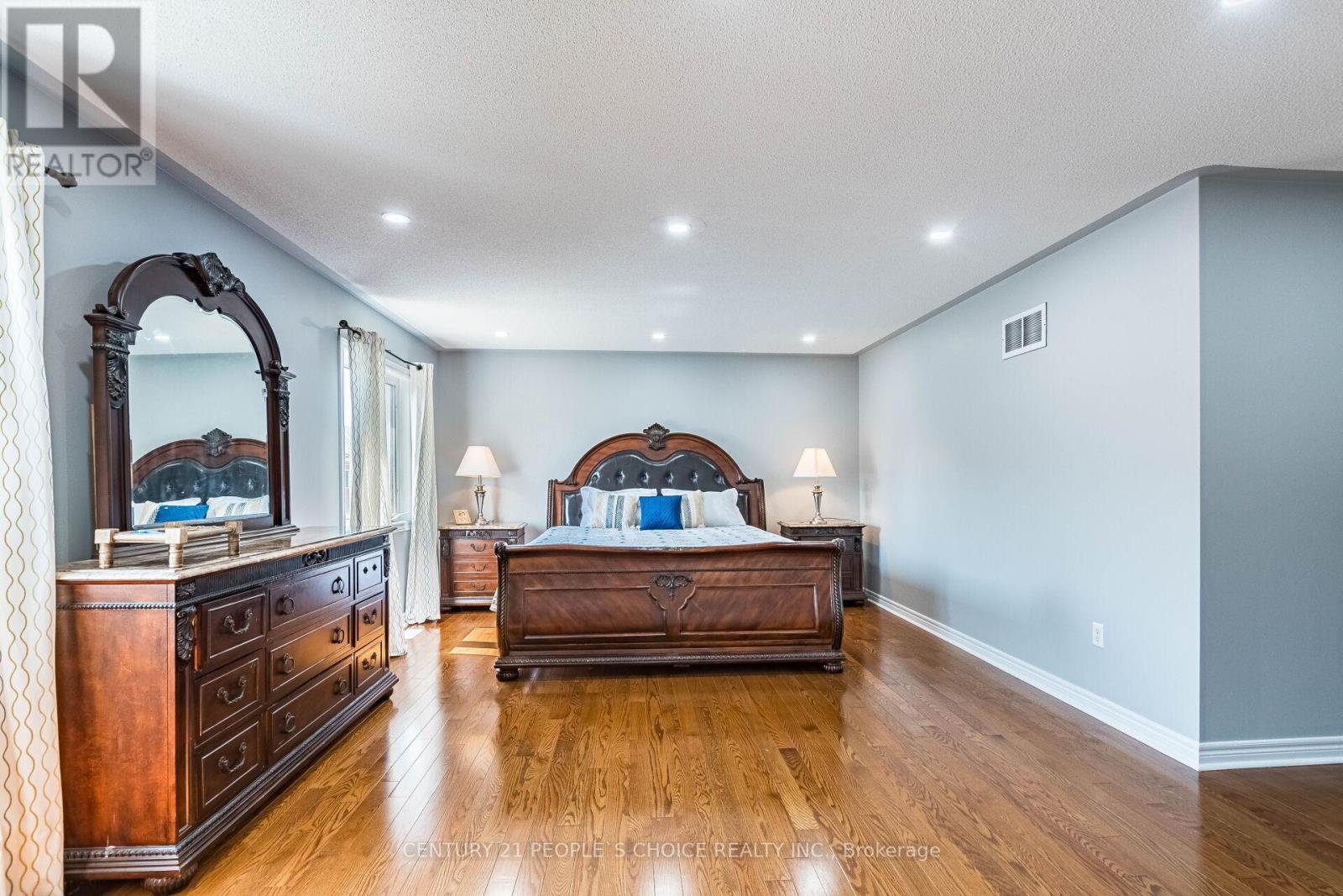 Photo 20 of 9 Mellowood Avenue, Brampton ON