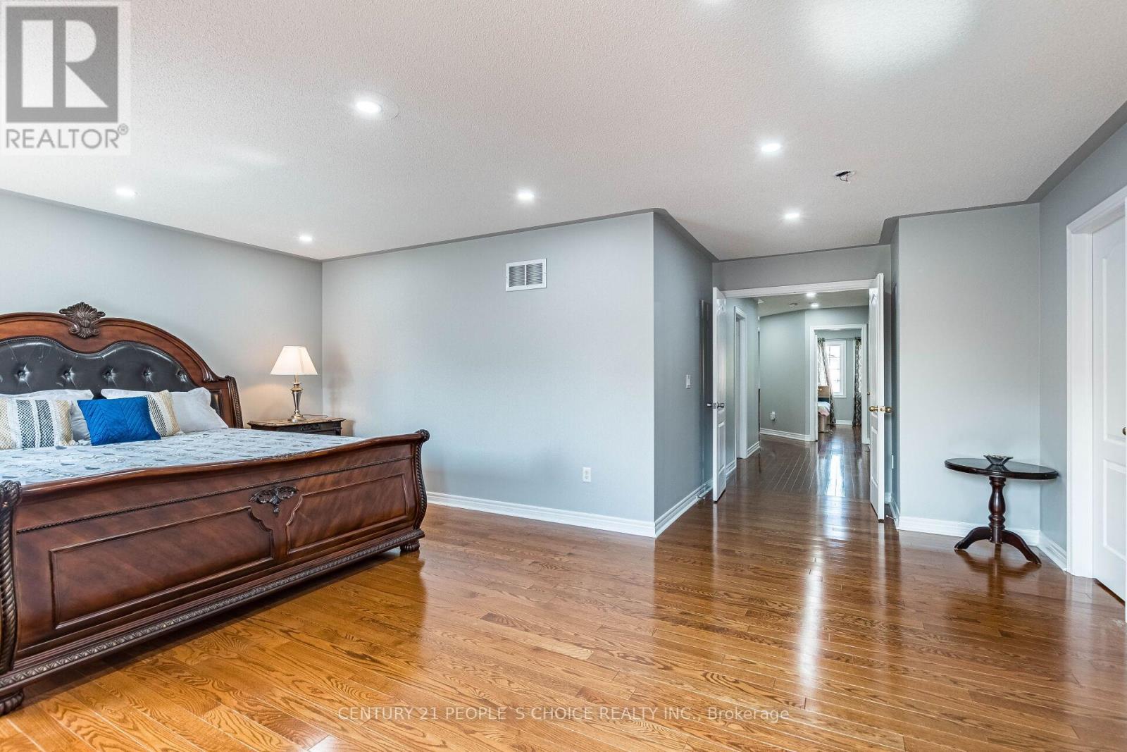 Photo 22 of 9 Mellowood Avenue, Brampton ON