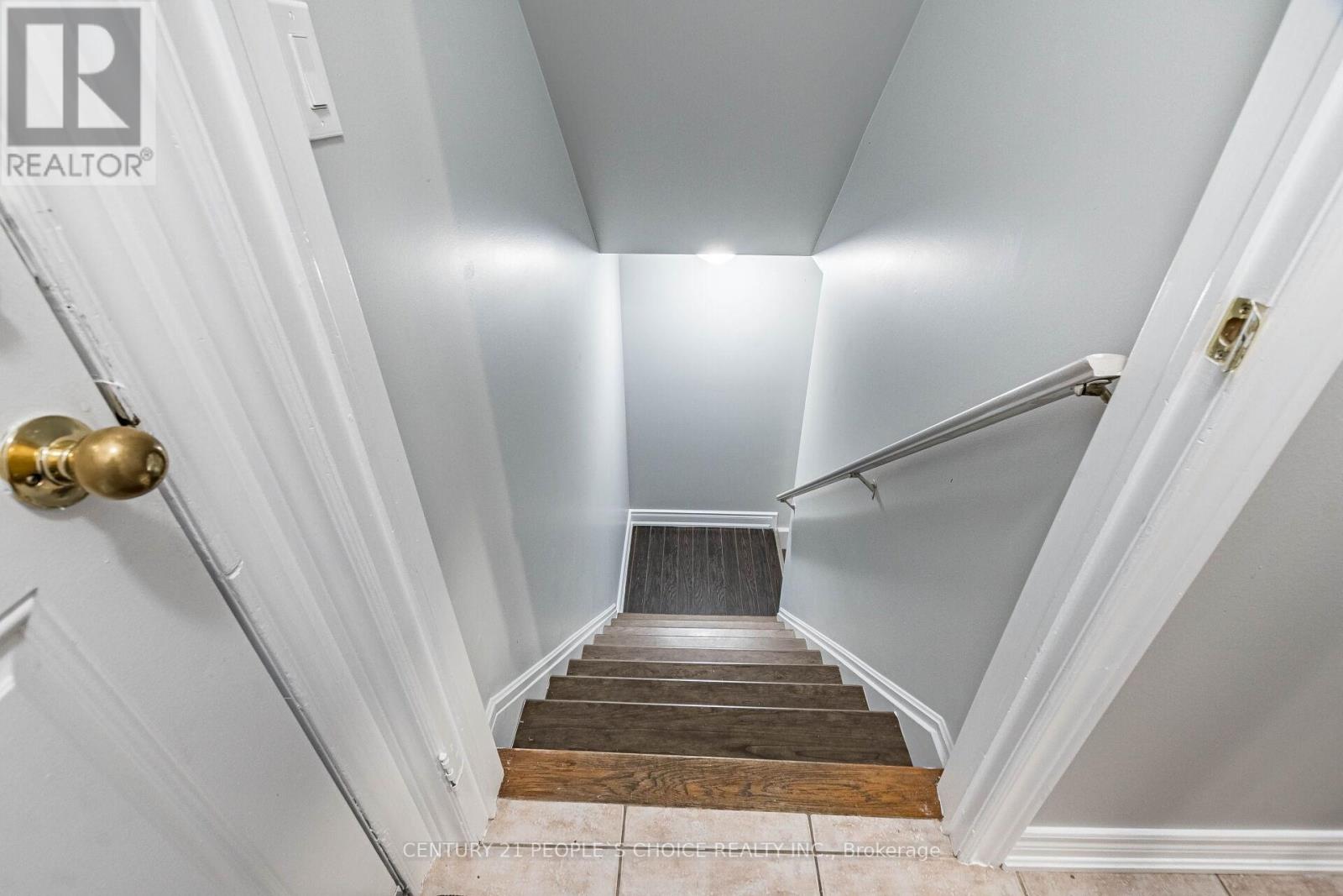 Photo 36 of 9 Mellowood Avenue, Brampton ON