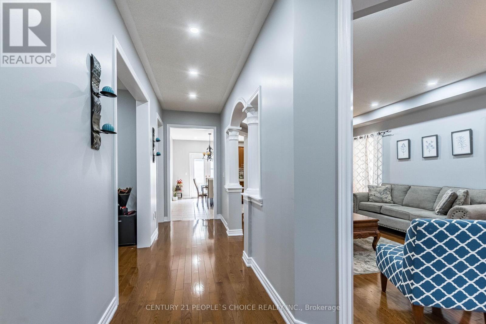 Photo 5 of 9 Mellowood Avenue, Brampton ON