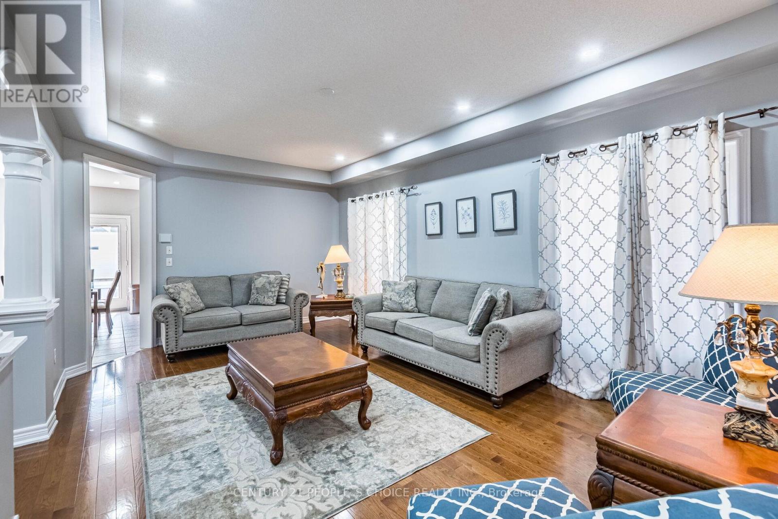 Photo 6 of 9 Mellowood Avenue, Brampton ON