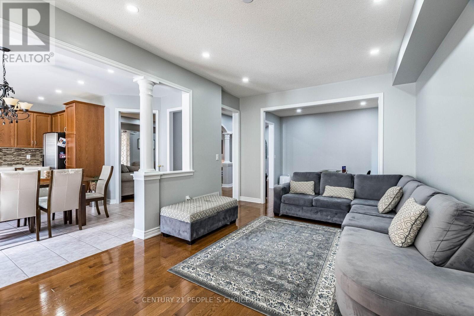 Photo 9 of 9 Mellowood Avenue, Brampton ON