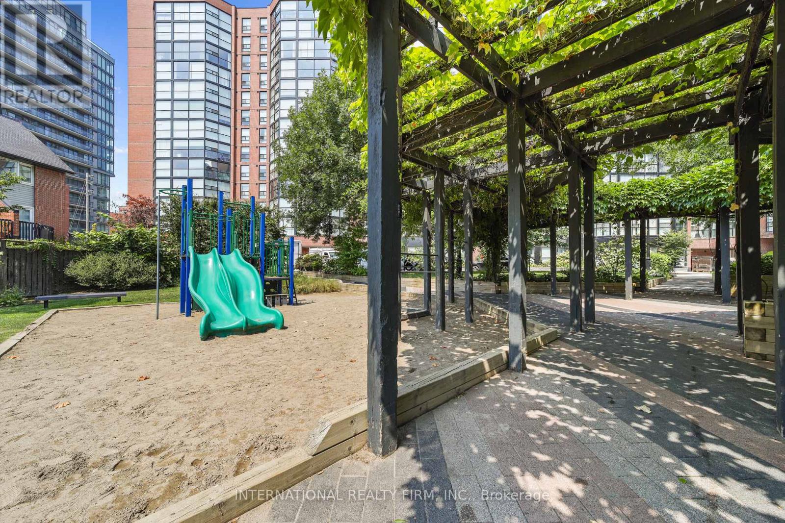 Photo 17 of 713 701 King Street W, Toronto ON