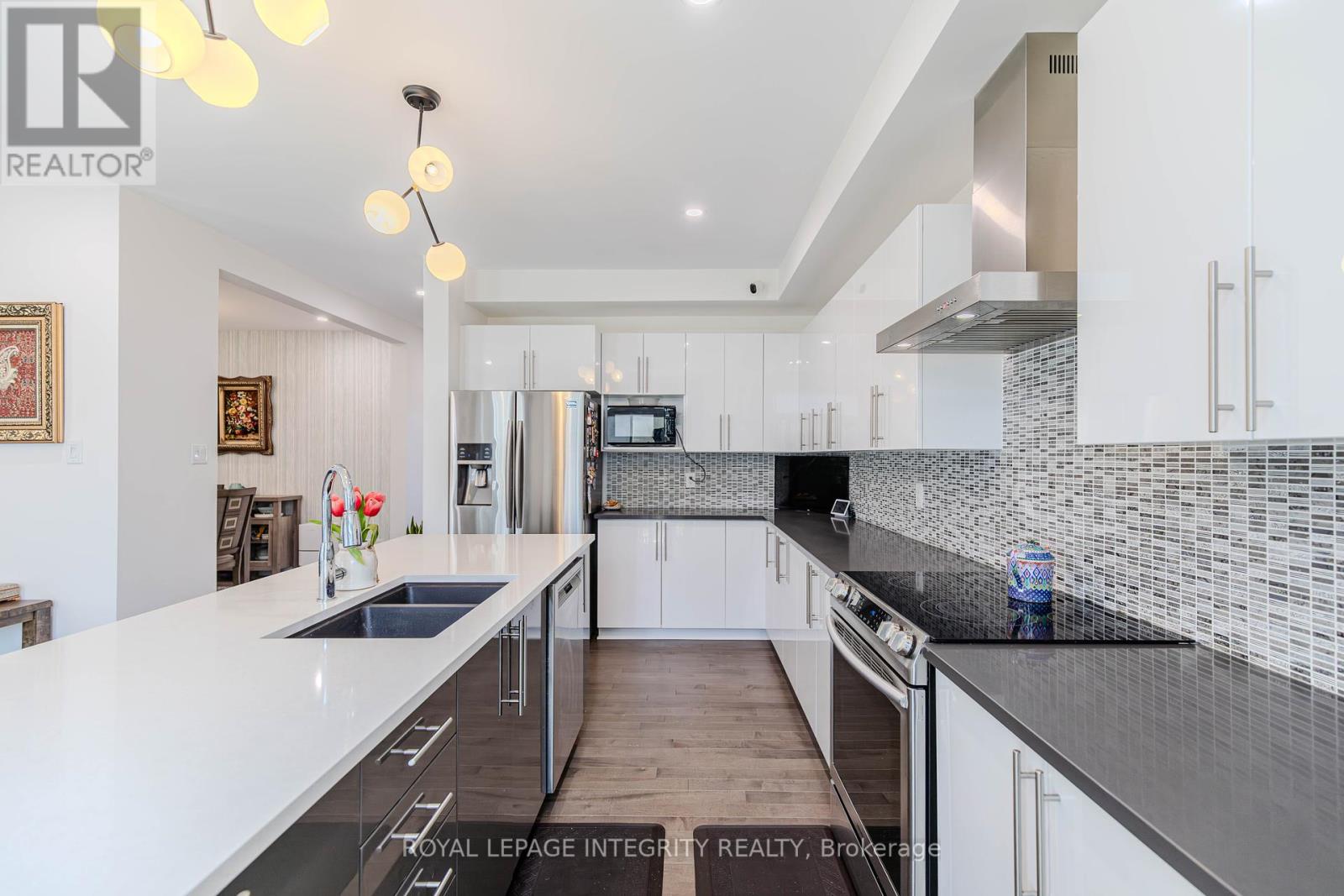 Photo 11 of 772 Samantha Eastop Avenue, Ottawa ON