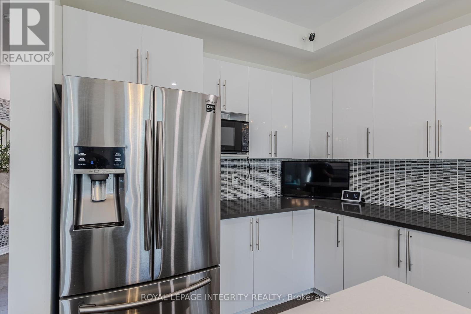 Photo 12 of 772 Samantha Eastop Avenue, Ottawa ON