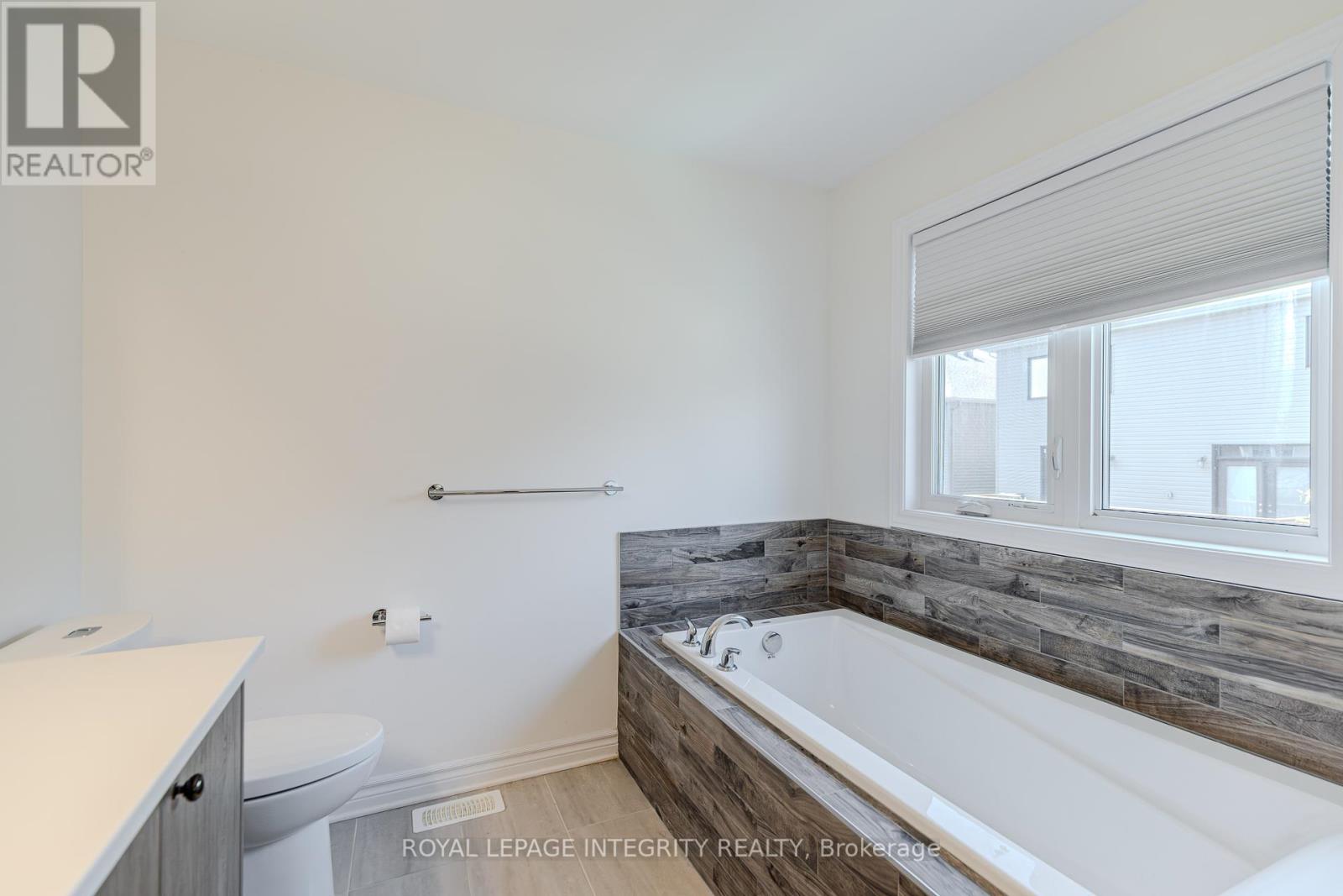 Photo 25 of 772 Samantha Eastop Avenue, Ottawa ON