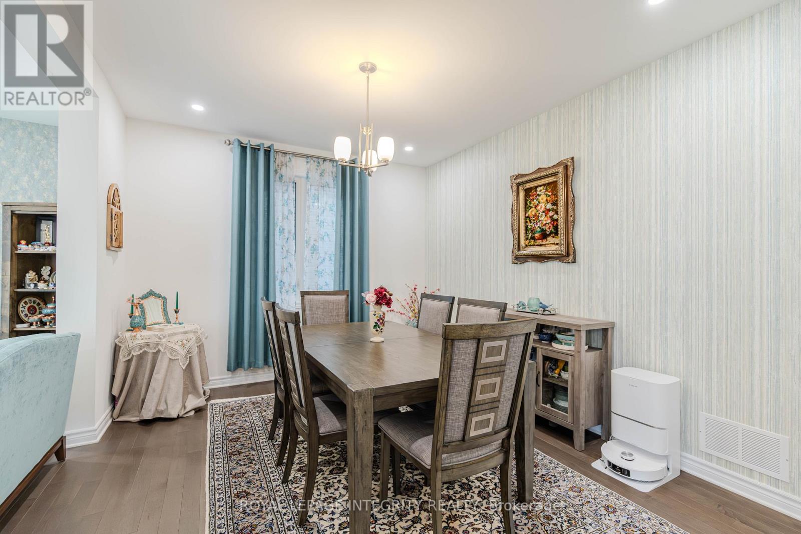 Photo 6 of 772 Samantha Eastop Avenue, Ottawa ON
