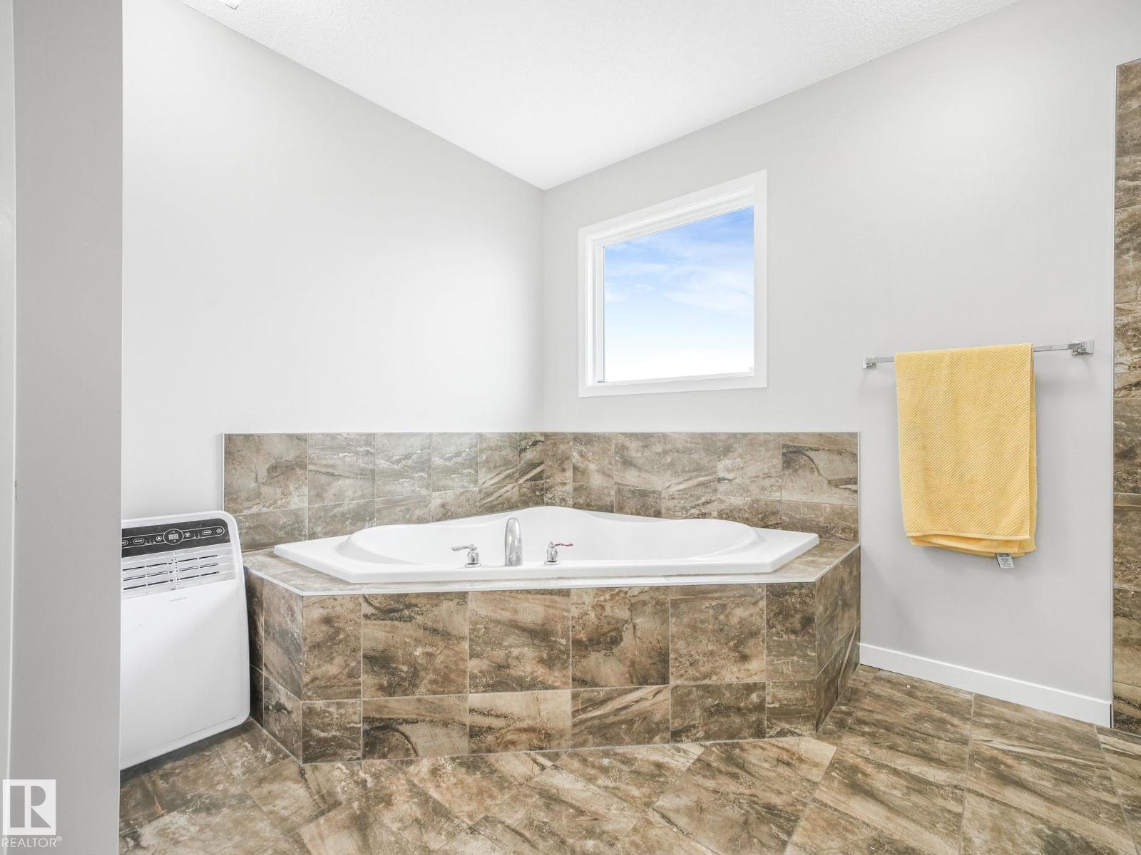 Photo 37 of 3621 Cherry Link Li Sw, Edmonton AB