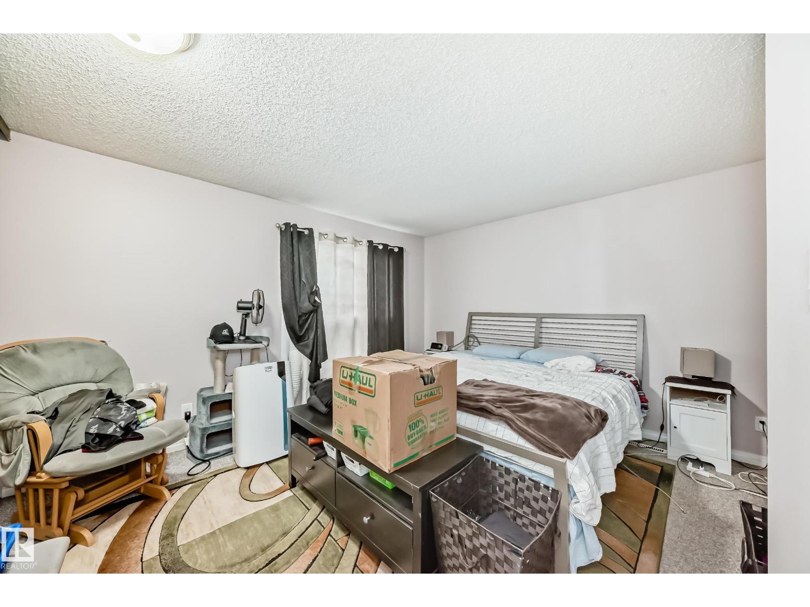 Photo 19 of 24 1651 46 St Nw, Edmonton AB