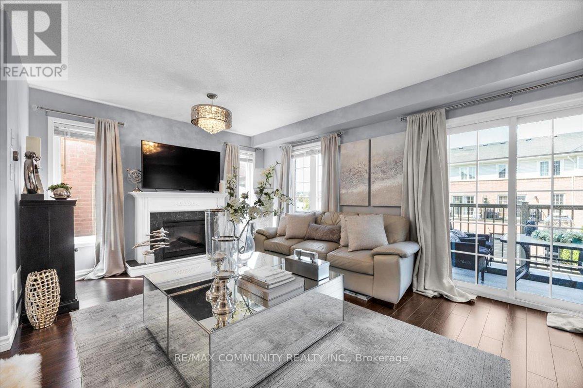 Photo 16 of 106 Barnham Street, Ajax ON