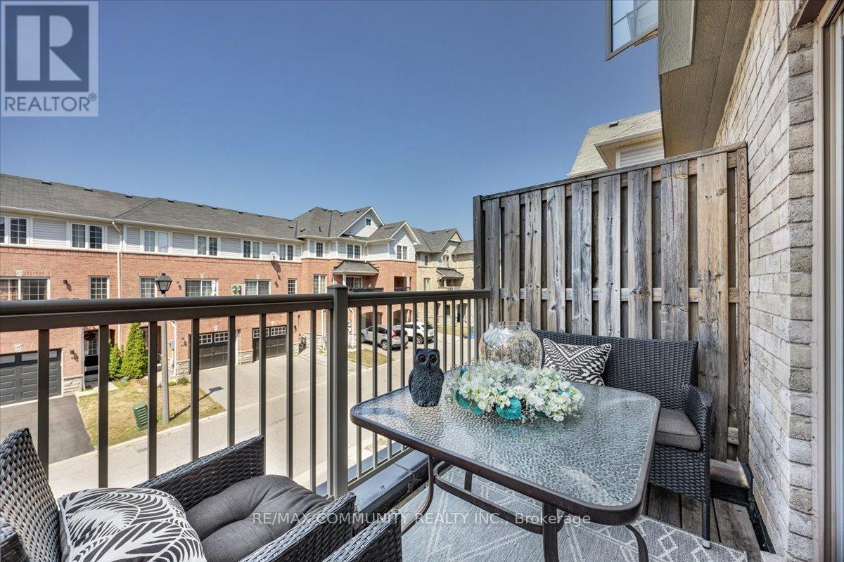 Photo 27 of 106 Barnham Street, Ajax ON