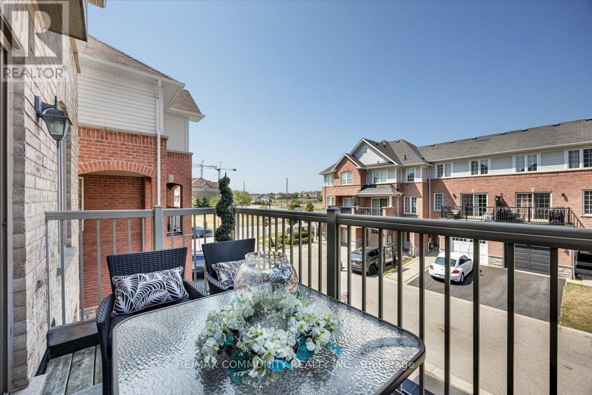 Photo 28 of 106 Barnham Street, Ajax ON