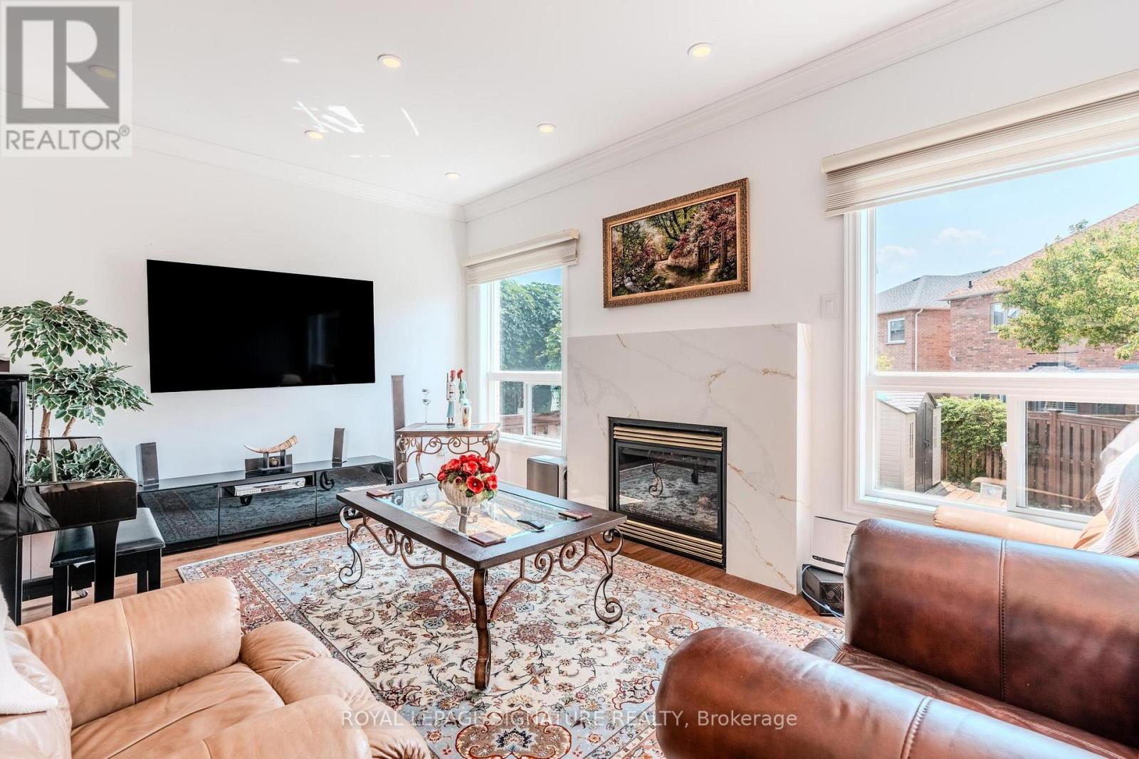 Photo 14 of Main Upper 77 Wheelwright Drive, Richmond Hill ON