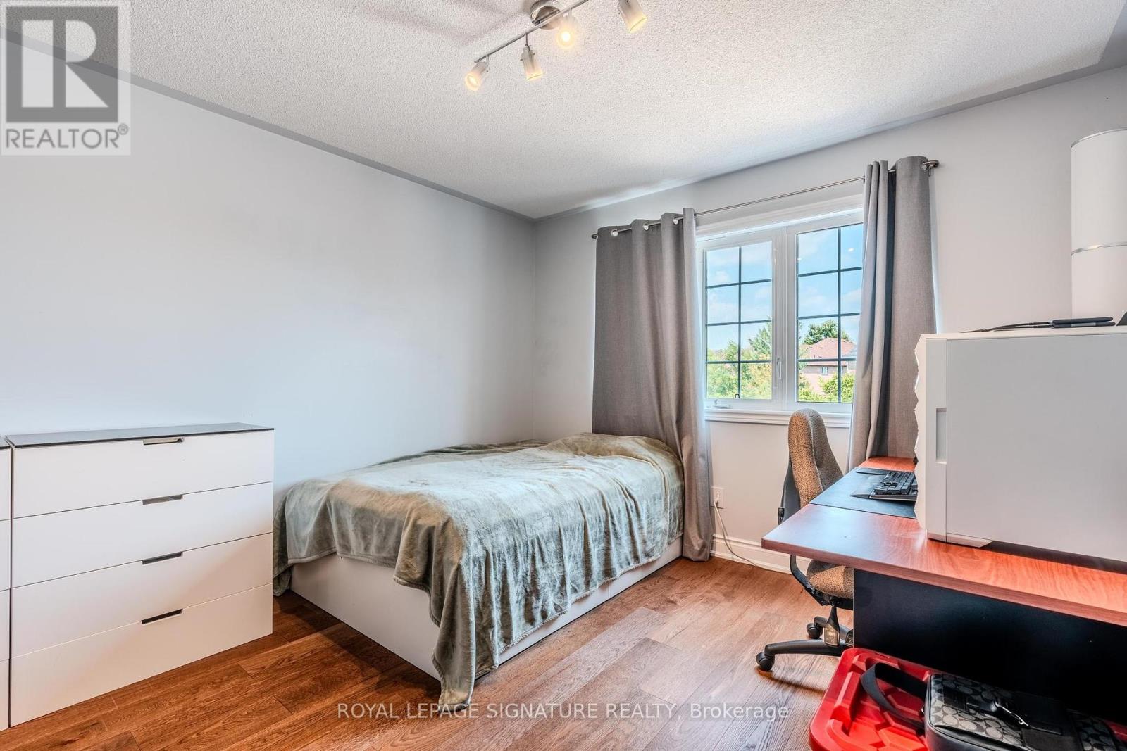 Photo 22 of Main Upper 77 Wheelwright Drive, Richmond Hill ON