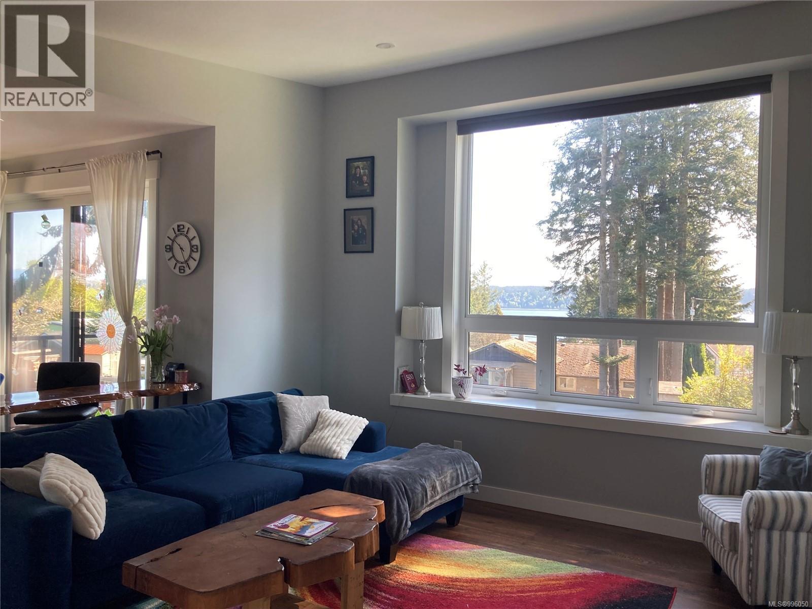 260 5th Ave, Campbell River