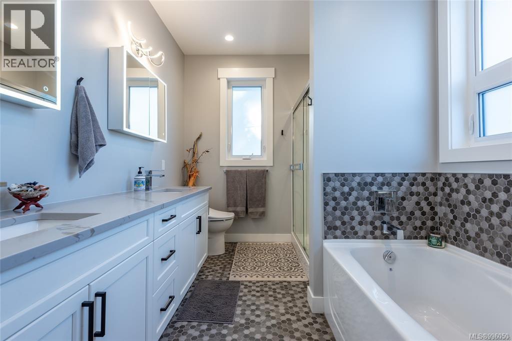 260 5th Ave, Campbell River