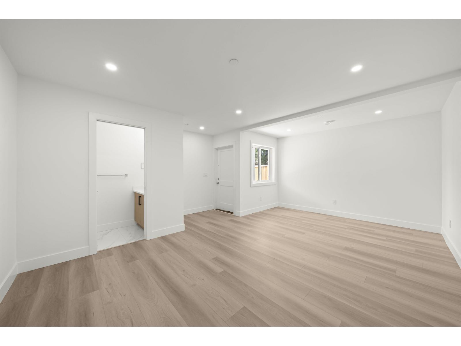 1 26725 FRASER HIGHWAY, Langley