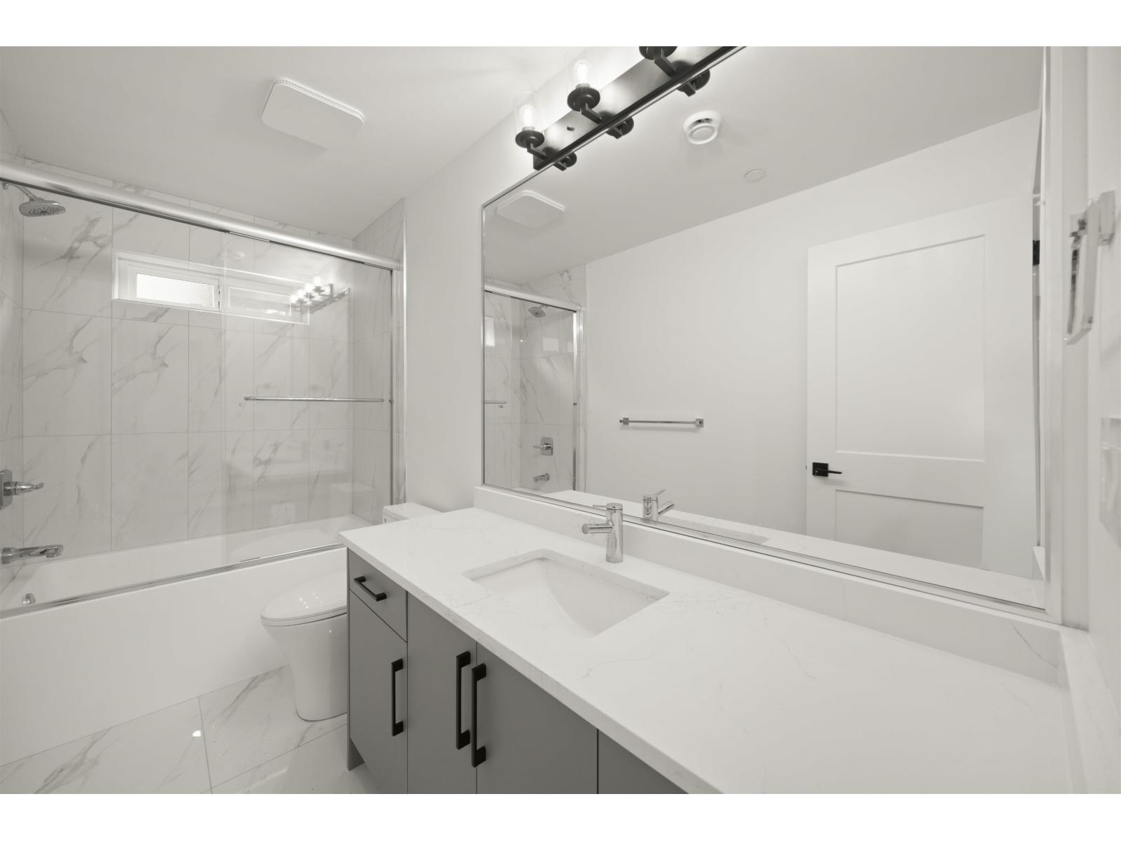 1 26725 FRASER HIGHWAY, Langley