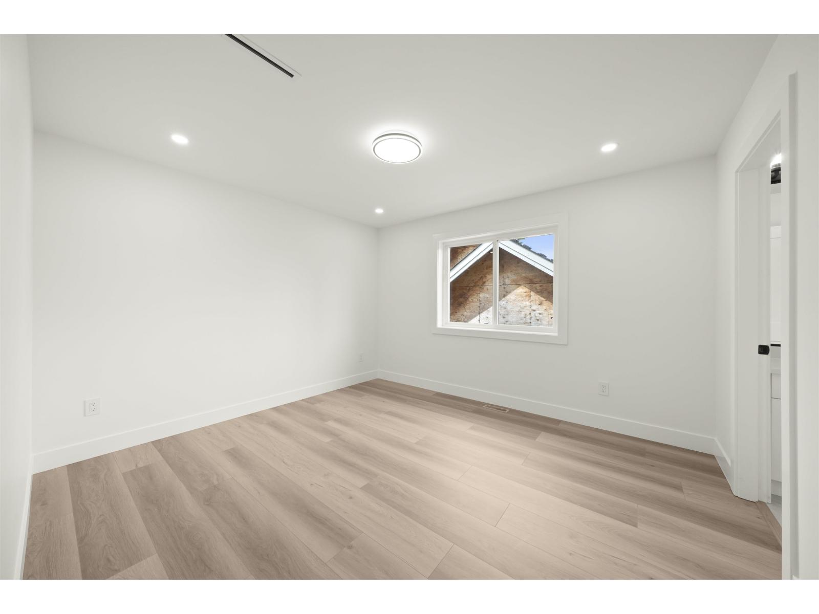 1 26725 FRASER HIGHWAY, Langley