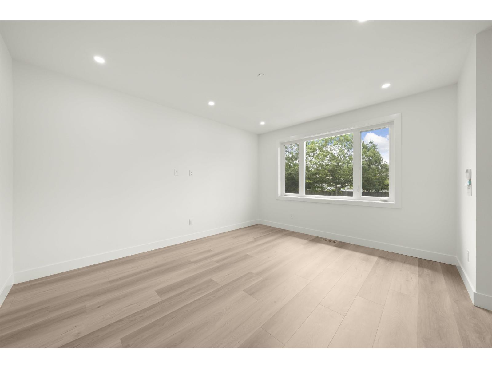 1 26725 FRASER HIGHWAY, Langley